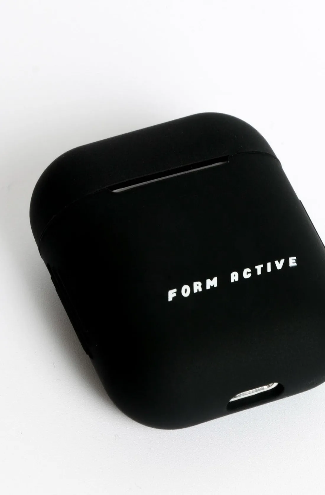 Fayt Activewear | Activewear | FORM EAR POD CASE BLACK